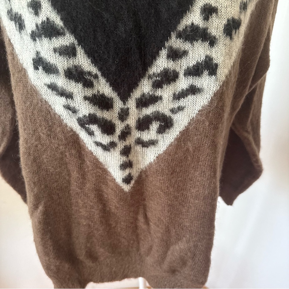 🆕 *NEW* VENUS Black & Brown Cowl Neck Sweater Geometric Pattern *NEW NO TAGS* - Picture 5 of 12
